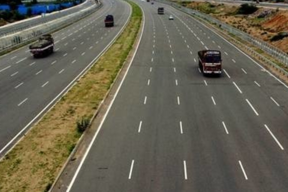  कानपुर से सीधे प्रयागराज-वाराणसी नहीं जा सकेंगे भारी वाहन
